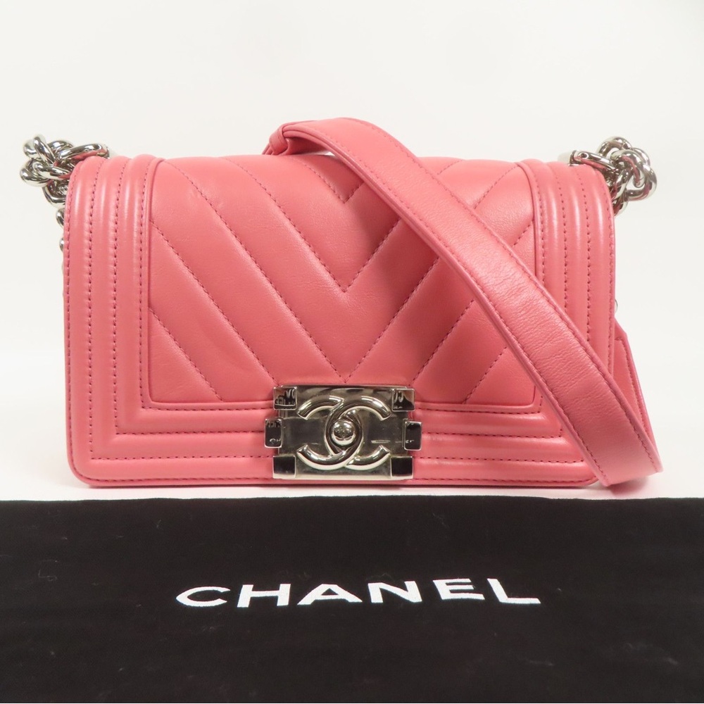✨🛍️ Chanel Pink Lambskin Leather Chevron Quilted Boy Bag Small - Picture 7 of 7